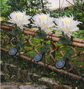 Artificial Chrysanthemum Solar Garden Light Buy 2 get 10% off