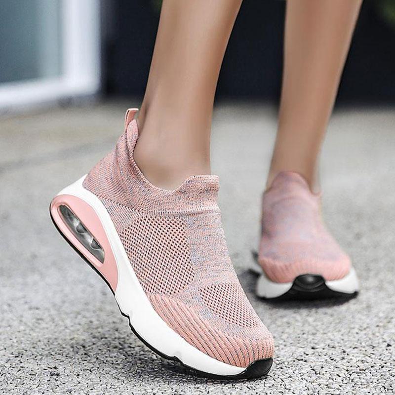 Women Flying Woven Air Cushion Casual Shoes